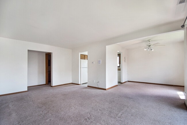 Building Photo - 15824 Peggy Ln
