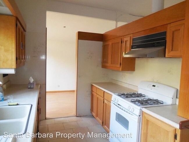 Building Photo - 4 br, 2 bath House - 722 Meigs Rd.