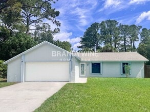Building Photo - 110 Elderwood St