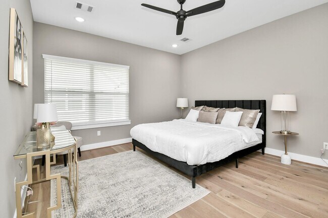 Foto del edificio - 316 Thornton Rd