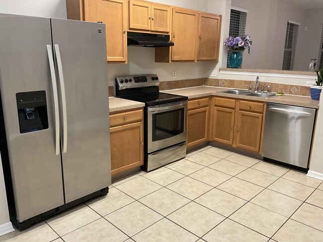 Kitchen - 11253 Running Pine Dr