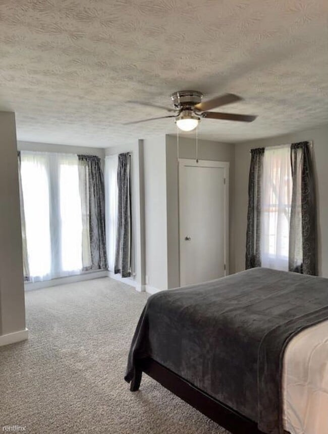 Building Photo - 1 br, 1 bath Duplex - 401 N Greenville St ...
