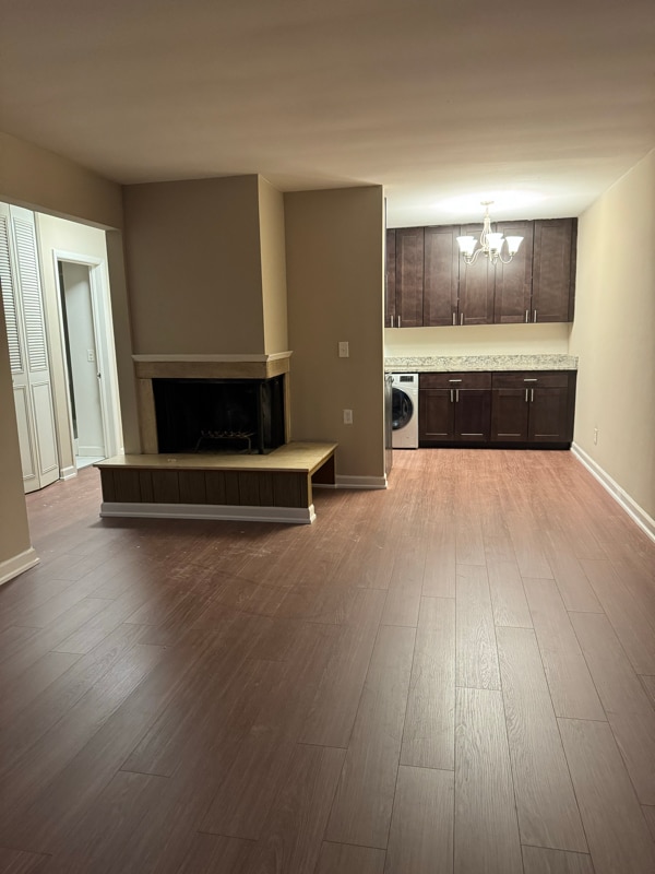 Building Photo - 2260 N Summit Ave