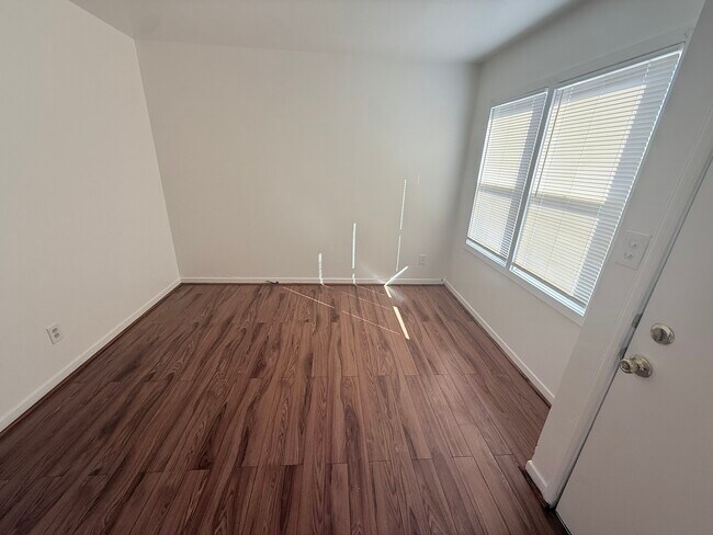 Building Photo - 9008 A St