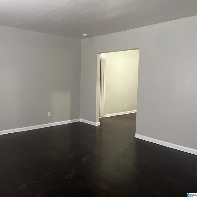 Foto del edificio - 4920 Ave I