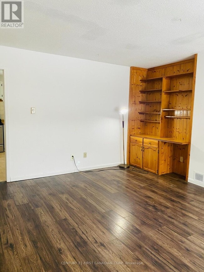 Building Photo - 1775 Culver Dr