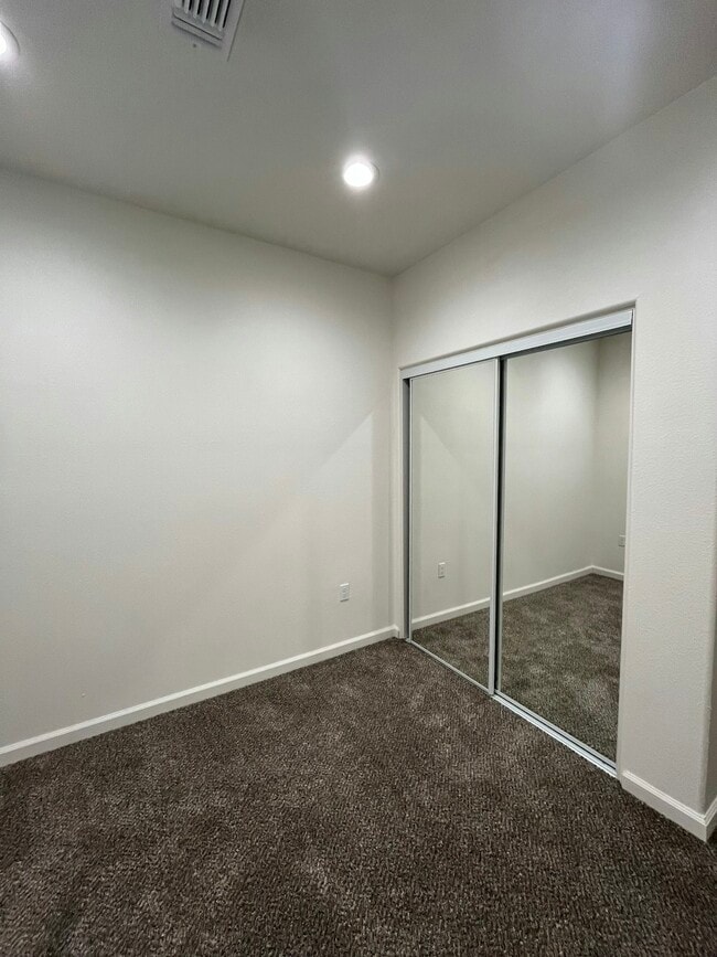 Foto del edificio - 4527 14th Ave