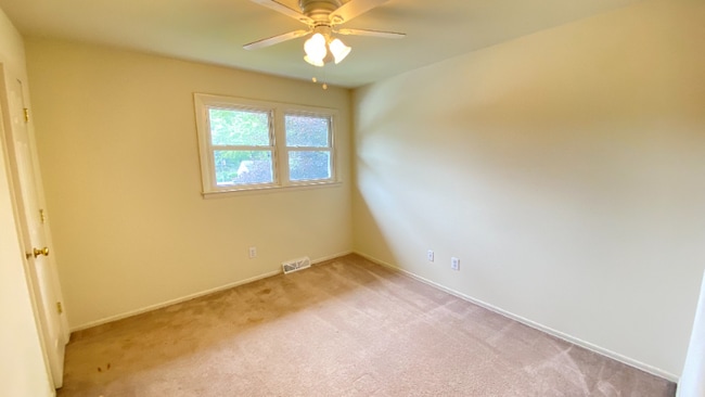 Building Photo - 604 Via Ponderosa