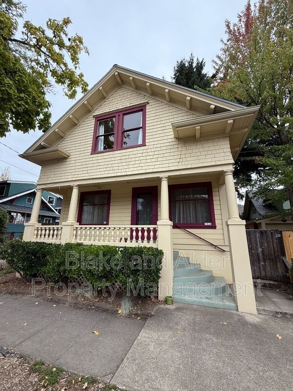 Building Photo - 7824 SE 11th Ave