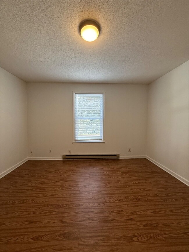 Building Photo - 83 D Lawn Street