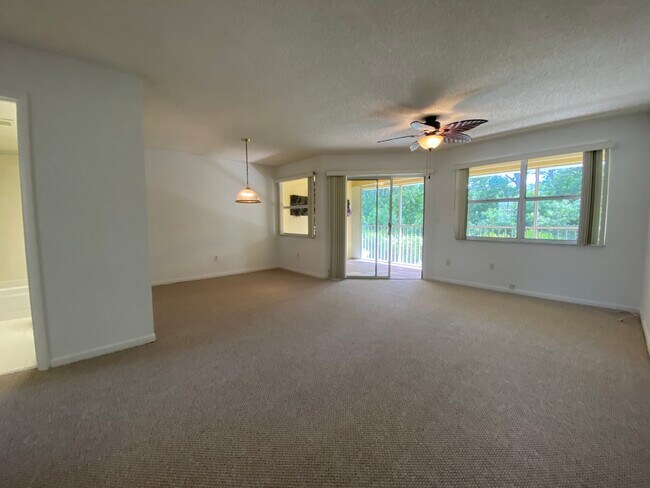 Foto del edificio - 2242 SE 27th Dr