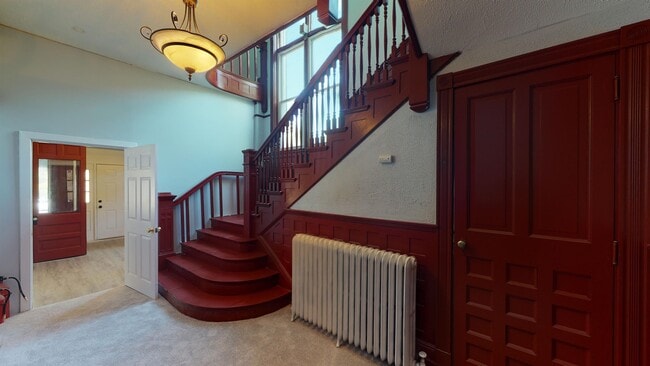 Building Photo - 2630 Stanton Ave