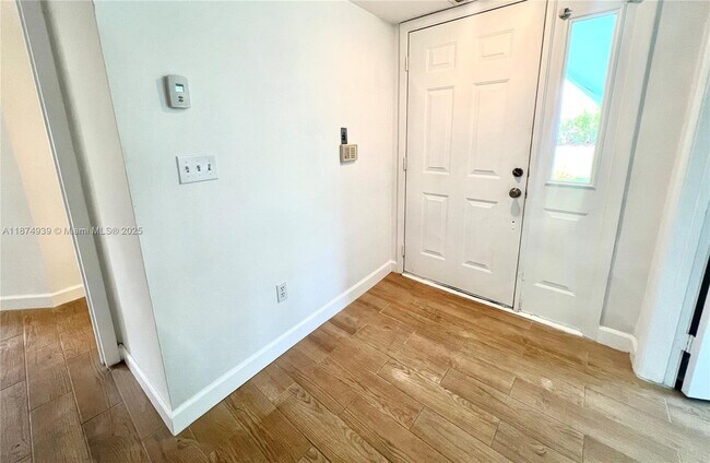 Foto del edificio - 2627 SE 20th Ct