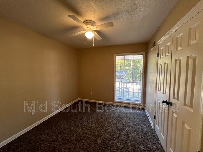 Building Photo - 2079 Belover Dr