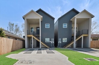 Building Photo - 9732 Tuffly St