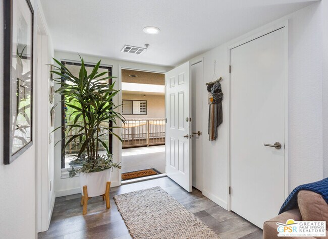 Building Photo - 255 S Avenida Caballeros