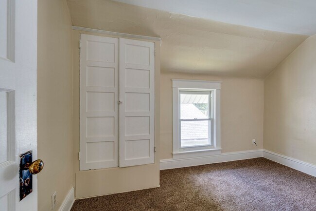 Foto del edificio - Cute 3 Bedroom 1 Bath House Located in Wes...