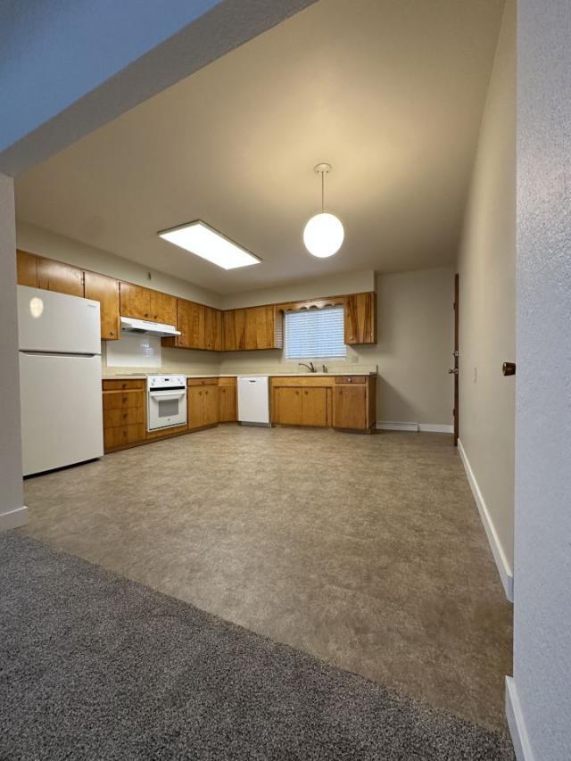 Building Photo - 2 bedroom in Billings MT 59101