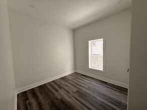 Building Photo - 321 Jefferson Ave