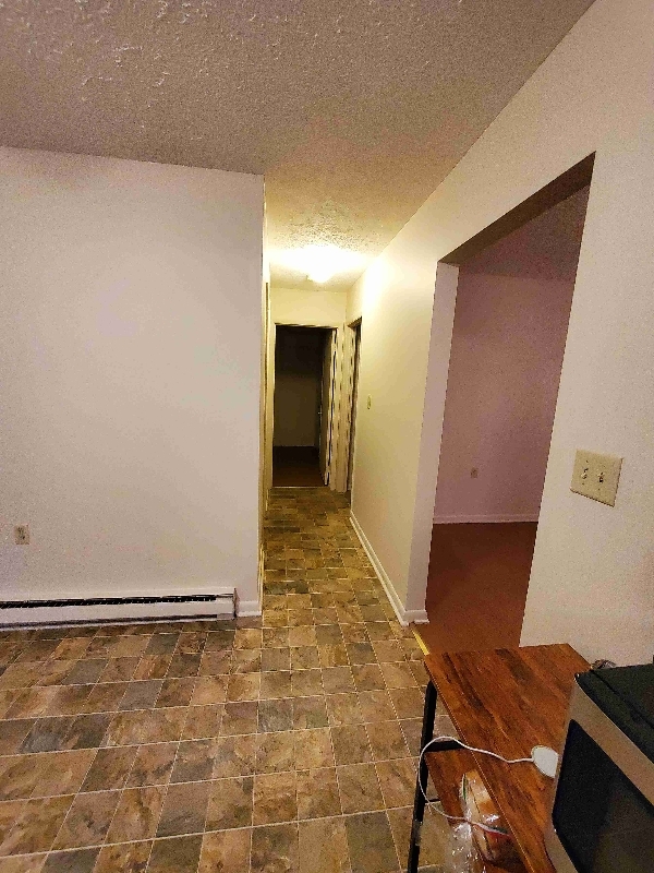 Building Photo - 861 Buchanan Trail E