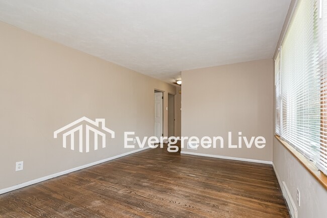 Building Photo - 20 Florissant Park Dr