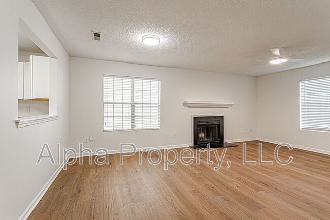 Building Photo - 107 Hammett Grove Ln