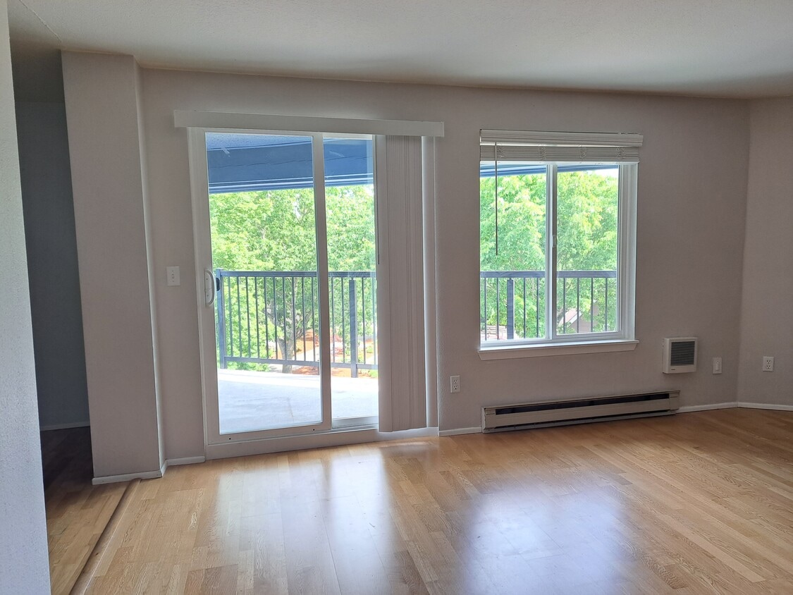 8720 SW Tualatin Rd Unit 301, Tualatin, OR 97062 Condo for Rent in