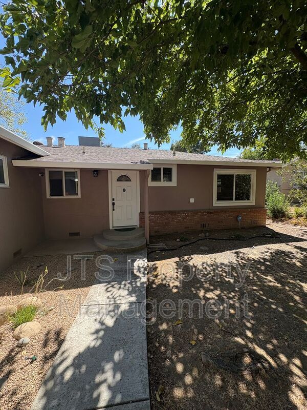 Foto principal - 6906 Pin Oak Ct