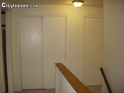 Building Photo - 157 Dickinson Ln