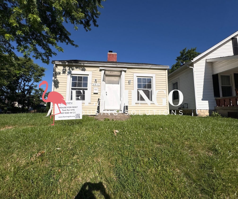 Charming 2 Bedroom, 1 Bath Home – Refinished Hardwood Floors, Detached Garage & More! - Charming 2 Bedroom, 1 Bath Home – Refinished Hardwood Floors, Detached Garage & More!