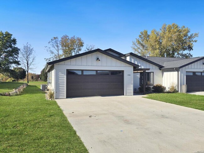 Foto del edificio - 1558 Blaine's Wy