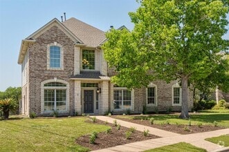 Building Photo - 6611 Yaupon Dr