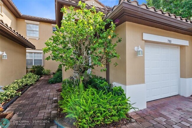 Foto del edificio - 7988 NW 128th Ln