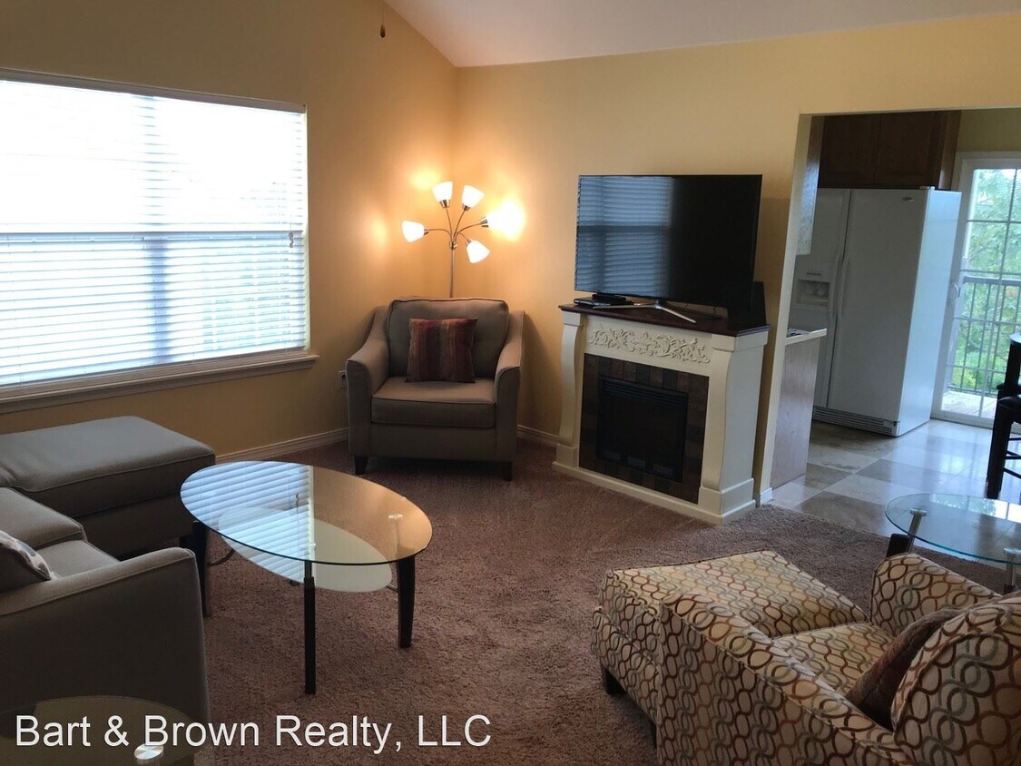 2 br, 2 bath House - 151 Vixen Circle Unit J