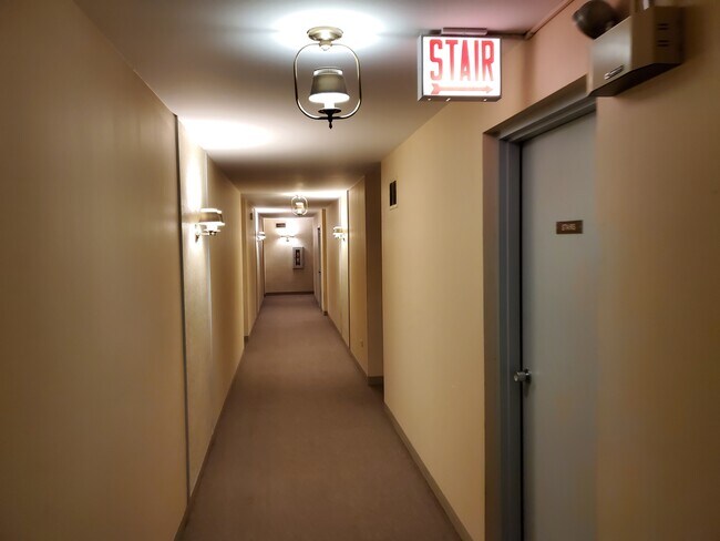 Foto del edificio - 4624 N Commons Dr