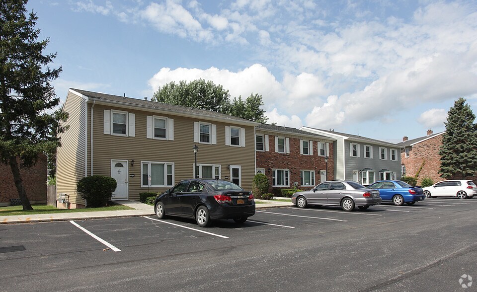 Presidential Estates Rentals Guilderland, NY