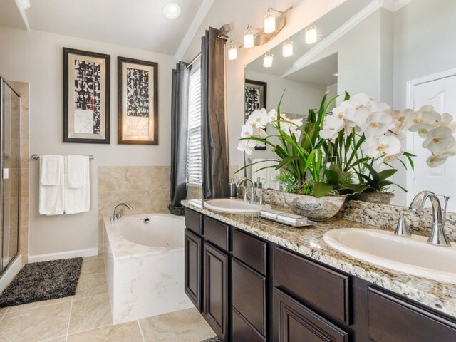 Building Photo - 5500 Mansions Bluffs
