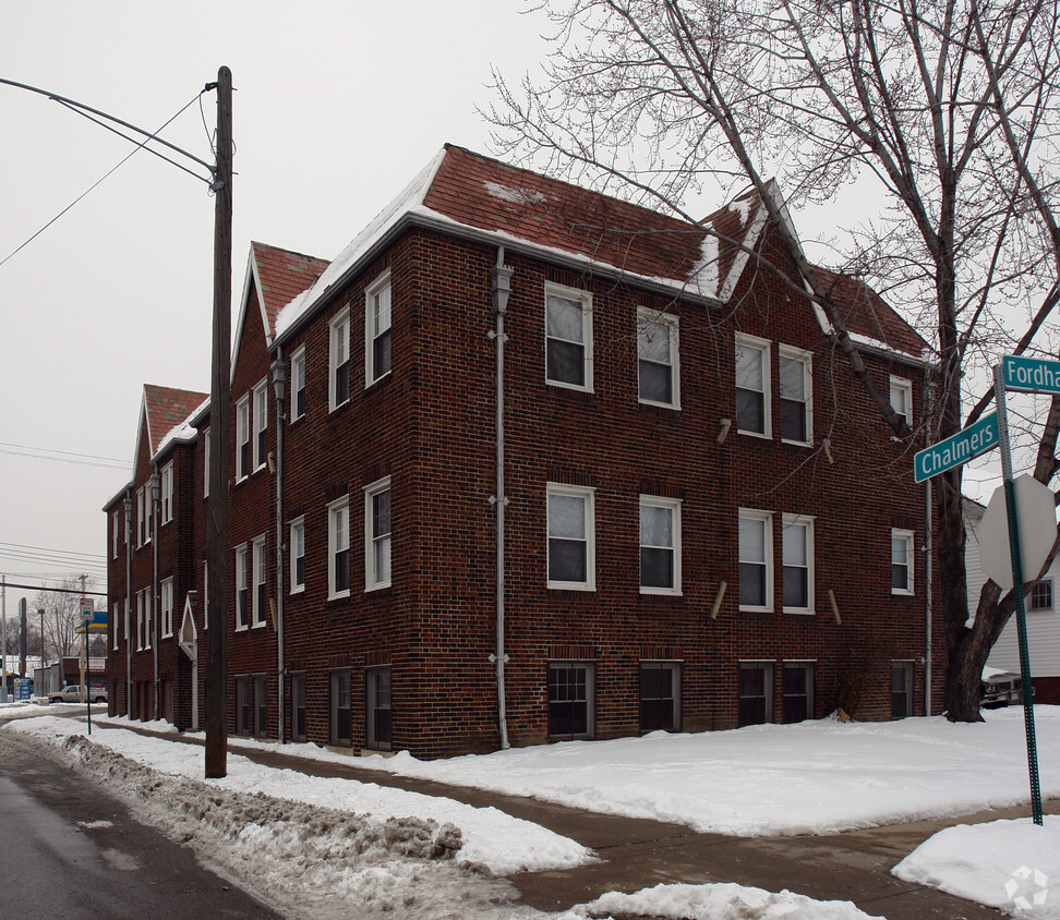 19000 Chalmers St, Detroit, MI 48205 - Apartments in Detroit, MI ...