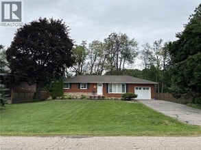 Building Photo - 471 Gray Ct Dr