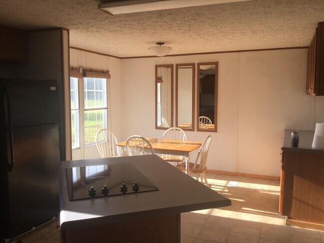 Building Photo - Country Living close to Fort Gordon