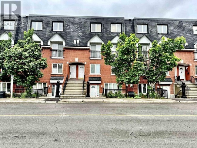 Building Photo - 245-245 Cumberland St