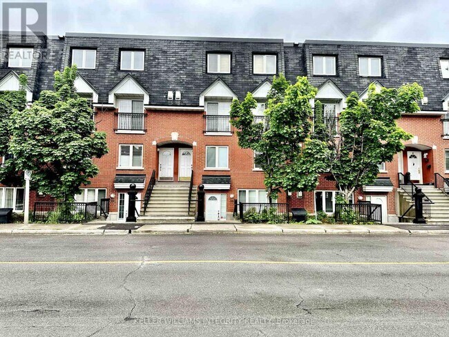 Photo du bâtiment - 245-245 Cumberland St