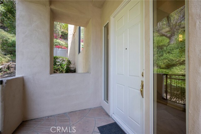 Foto del edificio - 308 S San Vicente Ln