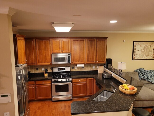 Foto del edificio - 144 Pelham Springs Pl