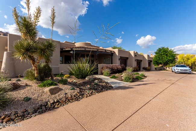 Building Photo - 11434 E Juan Tabo Rd