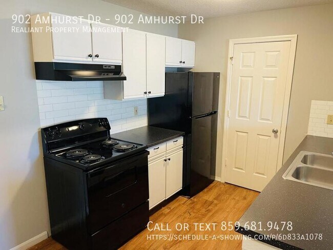 Building Photo - Amhurst Apartments, 902 Amhurst Dr