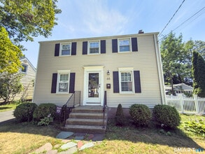 Building Photo - 65 Buell St