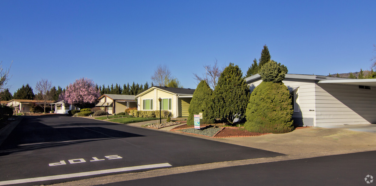 Building Photo - Bear Lake Mobile Home Park