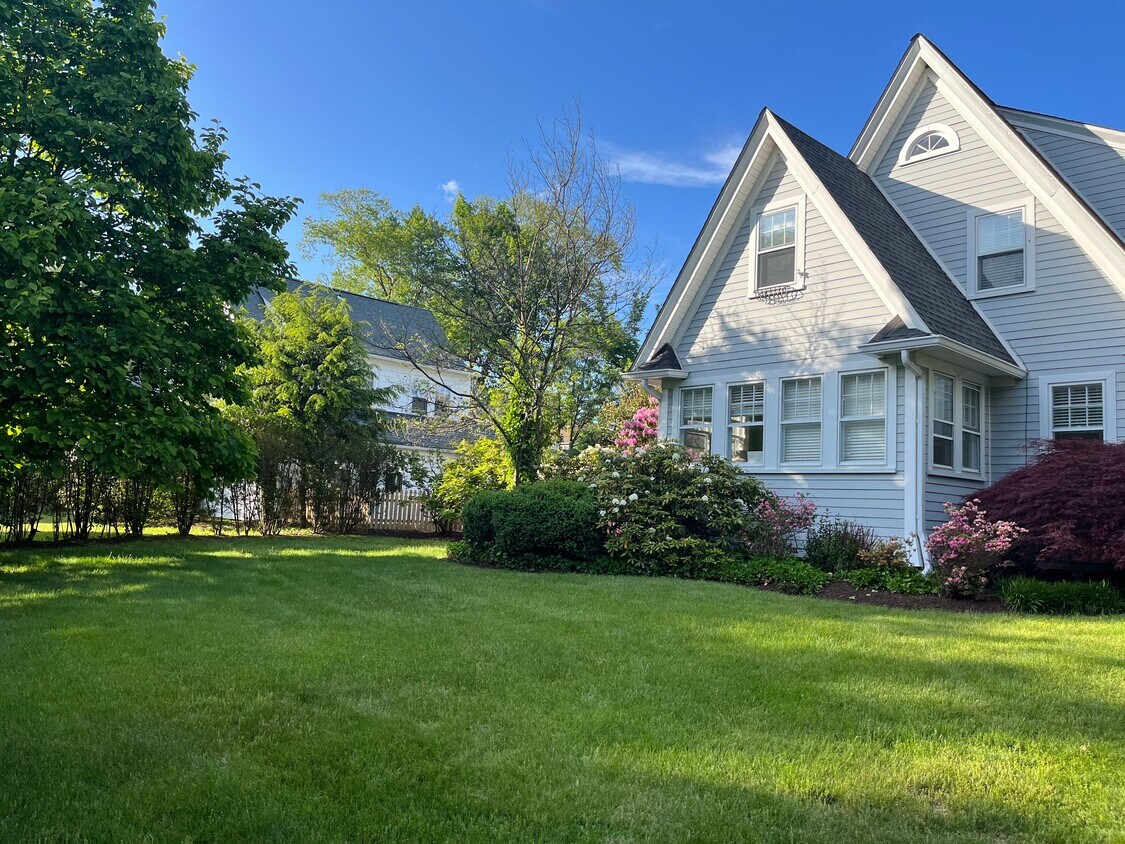 Foto principal - 136 Washington Ave