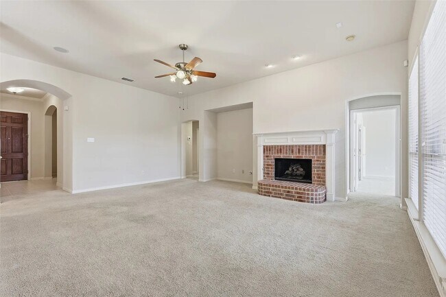 Building Photo - 2718 Serena Ct